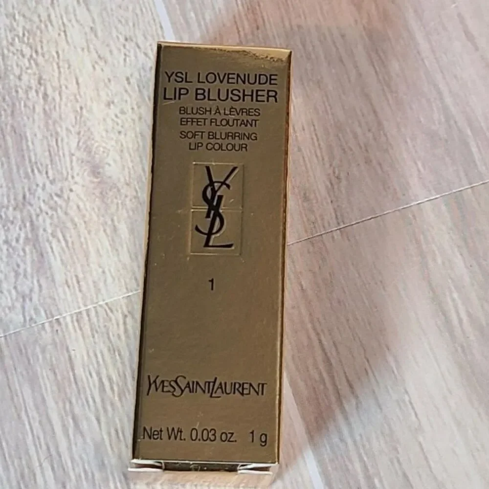 Yves Saint Laurent YSL LOVENUDE Lip Blusher Blurring Lipstick 01 Undressed Pink